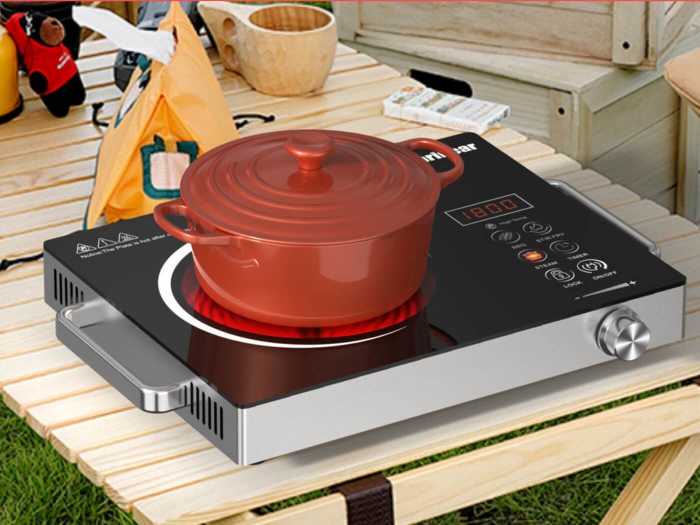 Small electric cooktop